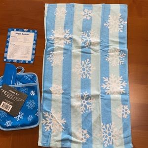 Beautiful Snowflakes Kitchen Set